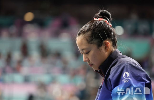 탁구 신유빈, WTT 왕중왕전 복식 이어 단식도 1회전서 고배