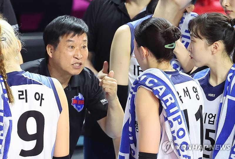 대어 놓친 김호철 감독 "선수들, 안아주고 싶을 정도로 잘했다"메이저저장소와함께...