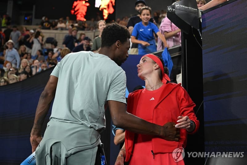 몽피스·스비톨리나 부부, 호주오픈 테니스 동반 16강행  - 메이저저장소와함께 뉴스분석하기