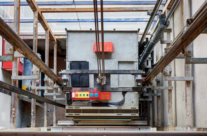 تركيب المصاعد