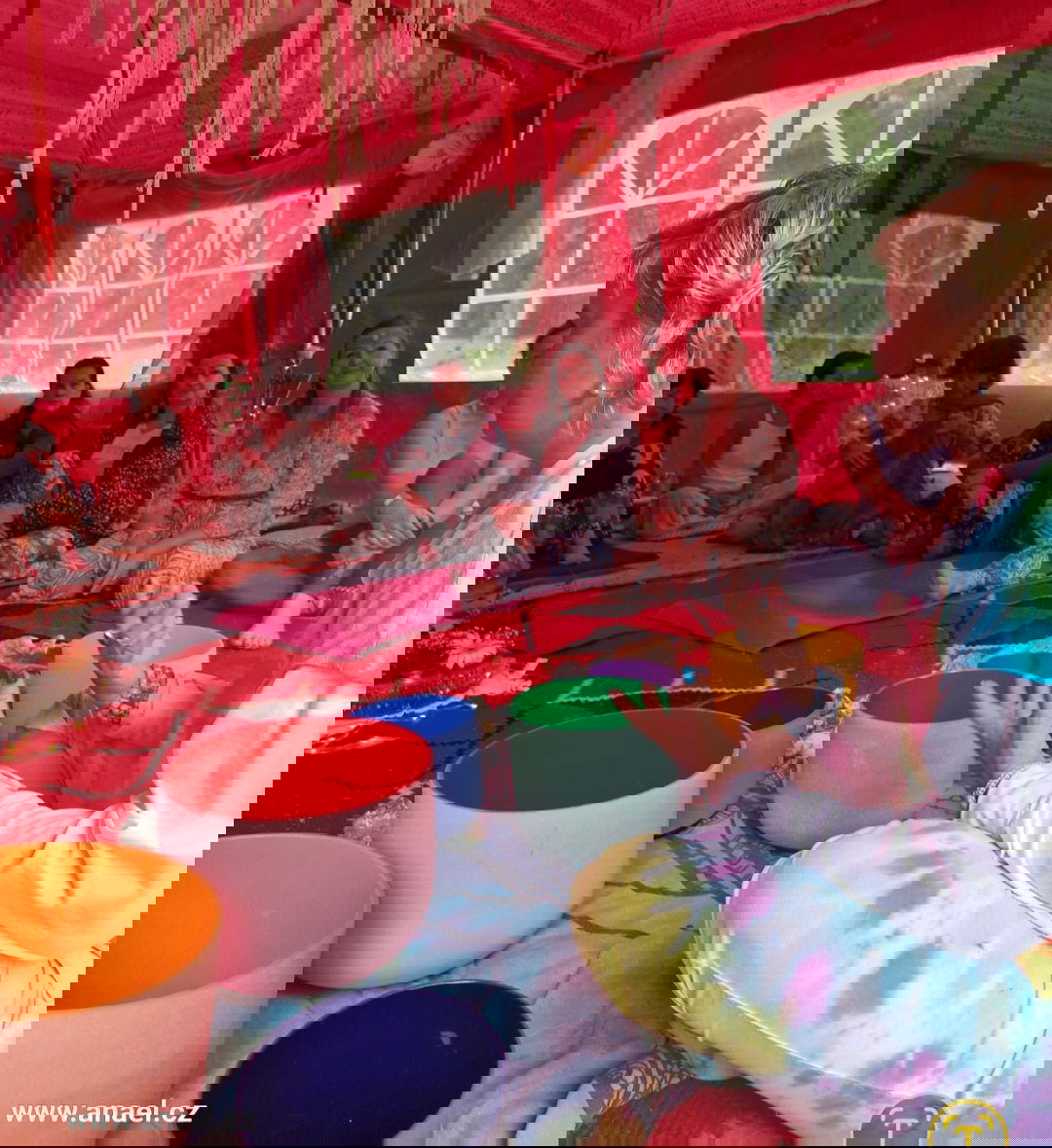 Healing through Music: Unlocking Creativity and Inner Light