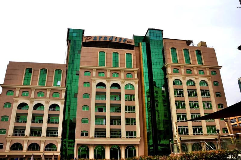 Club house hotel and pool