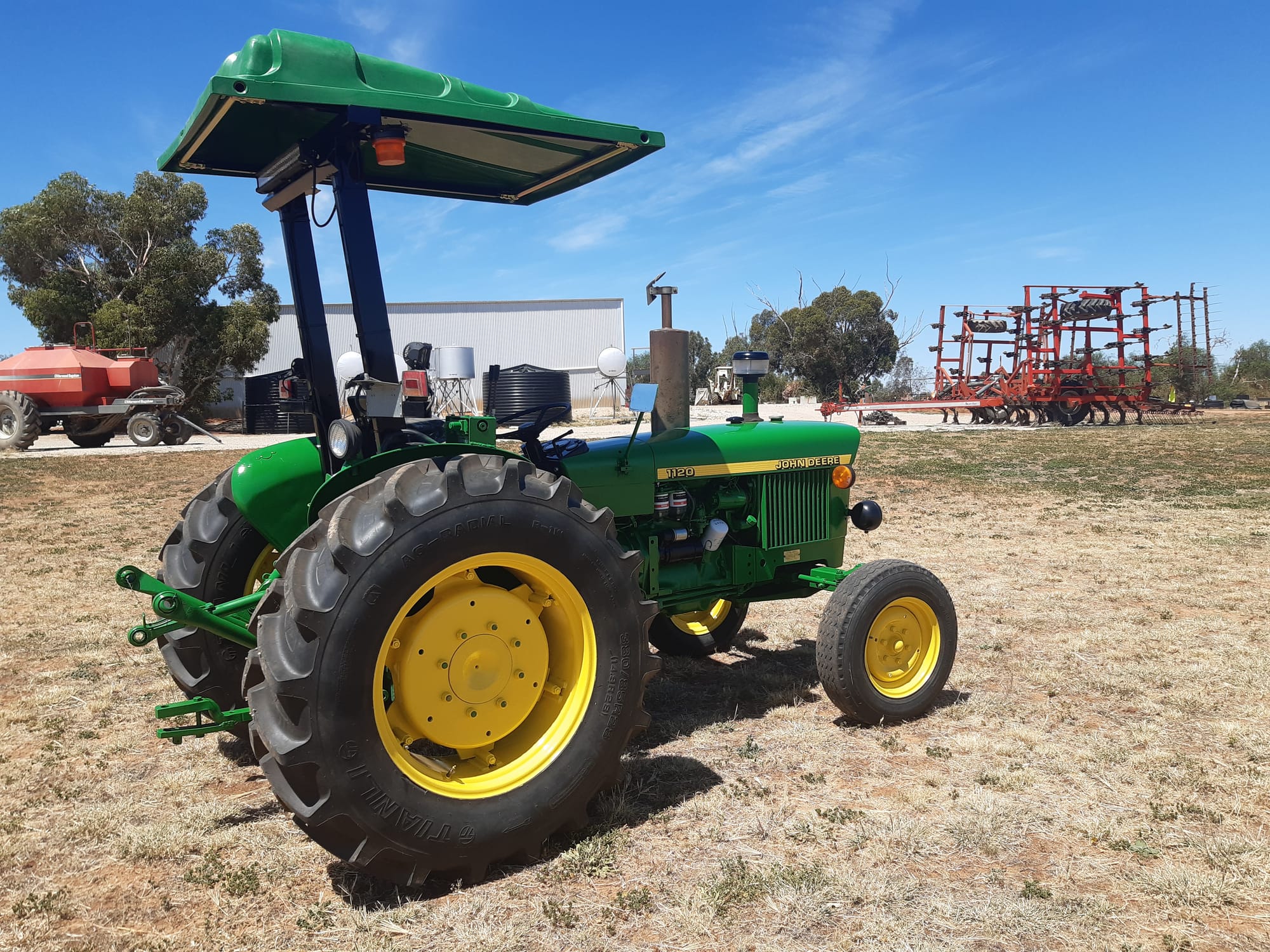 John Deere 1120