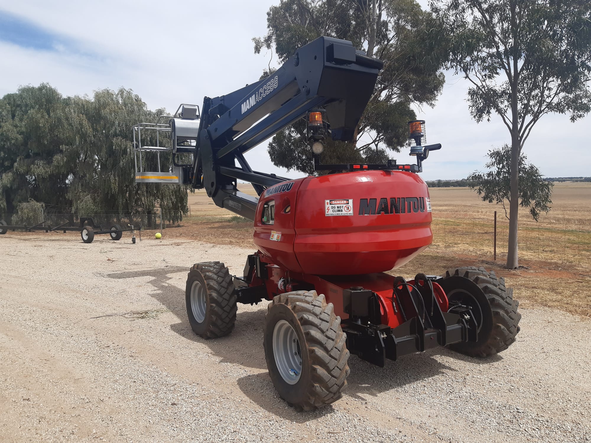 Manitou boom lift