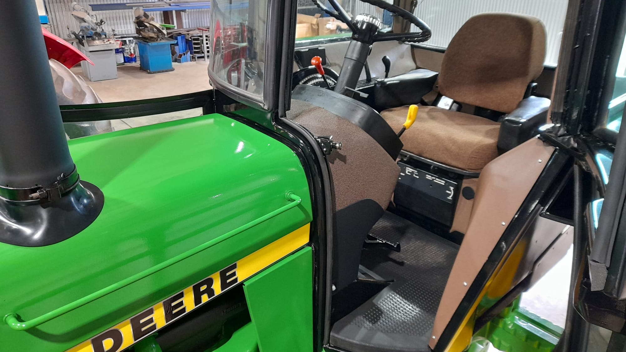 John Deere 4250