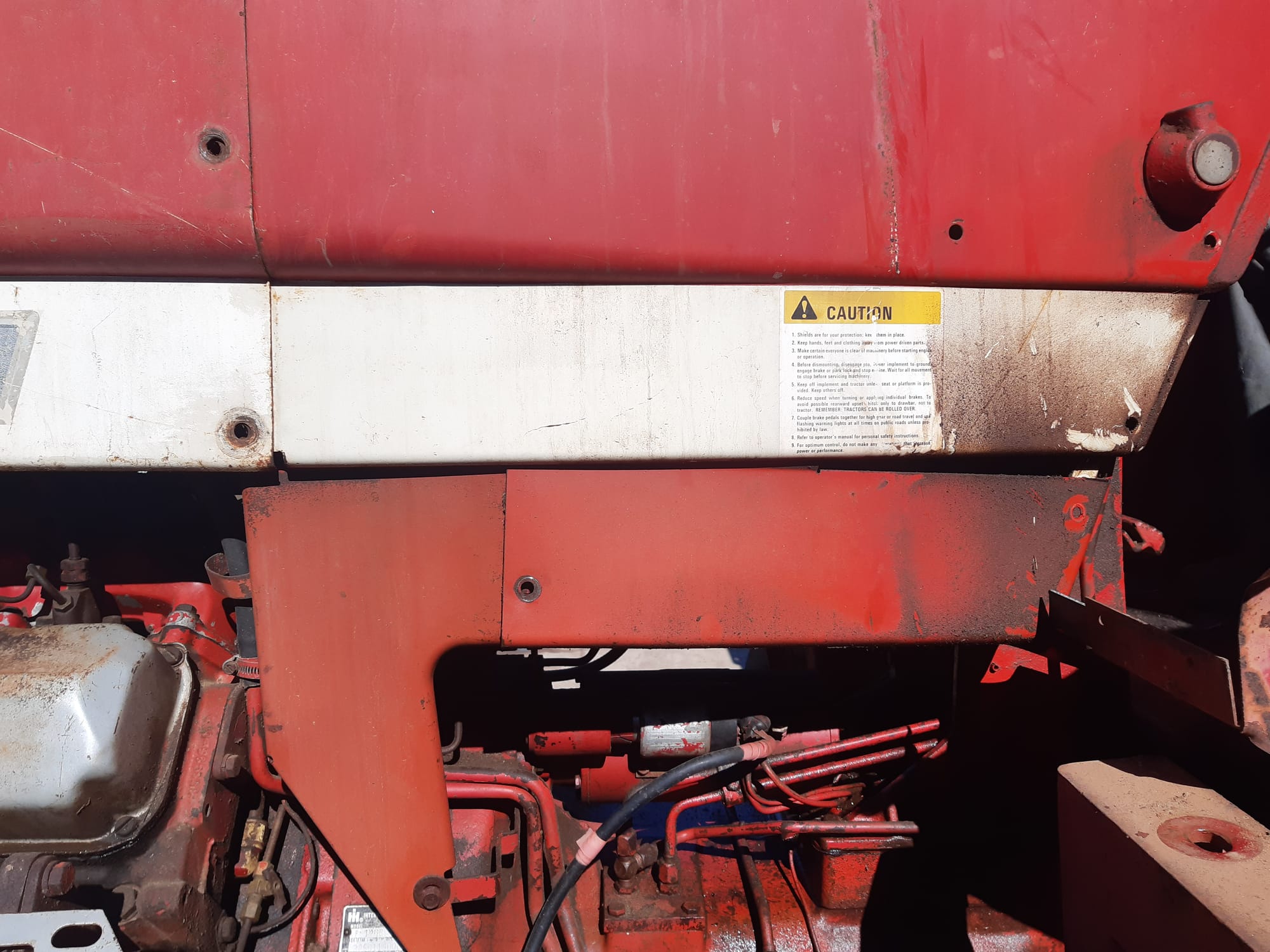 International 1468 V8