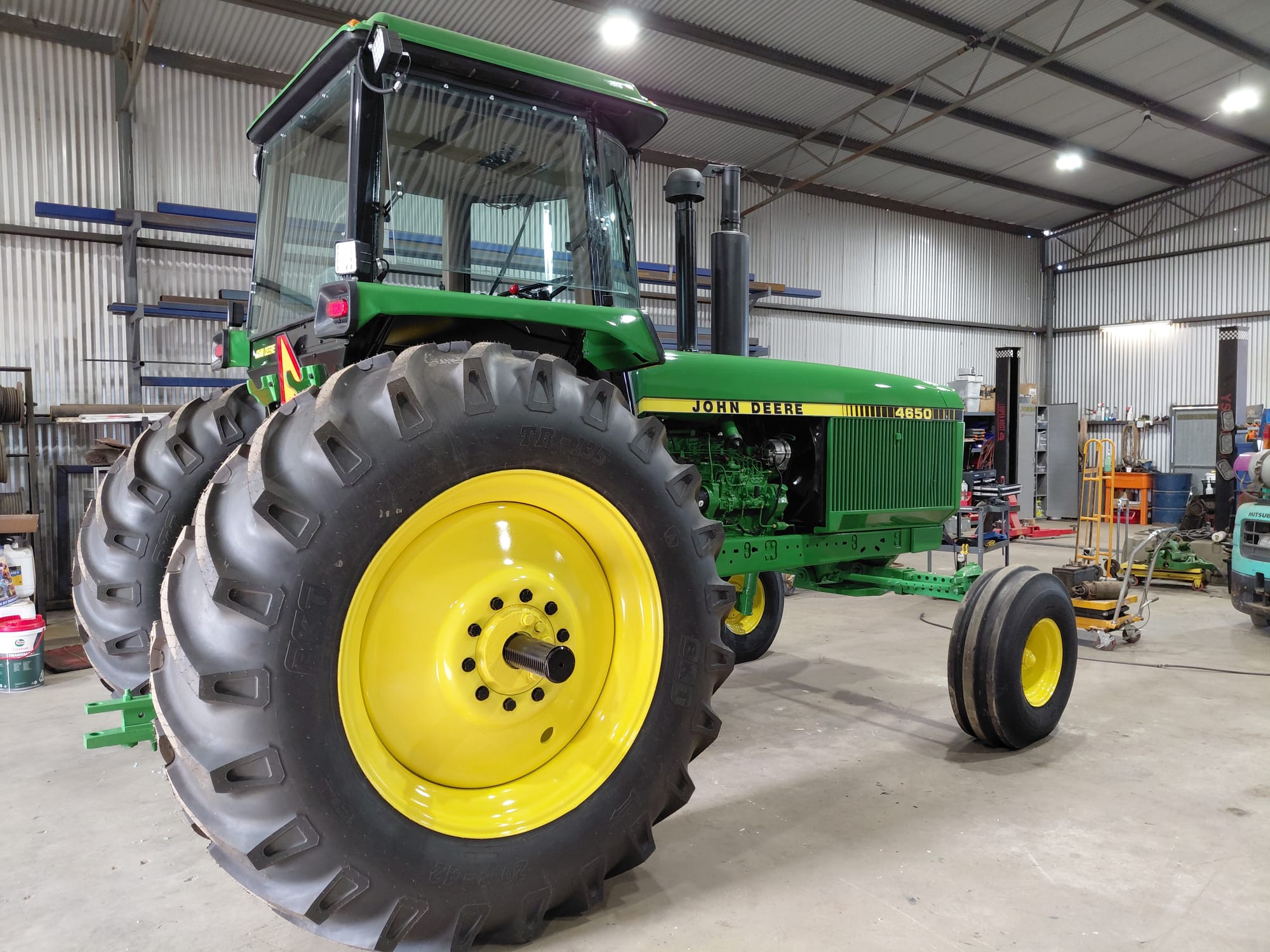 John Deere 4650