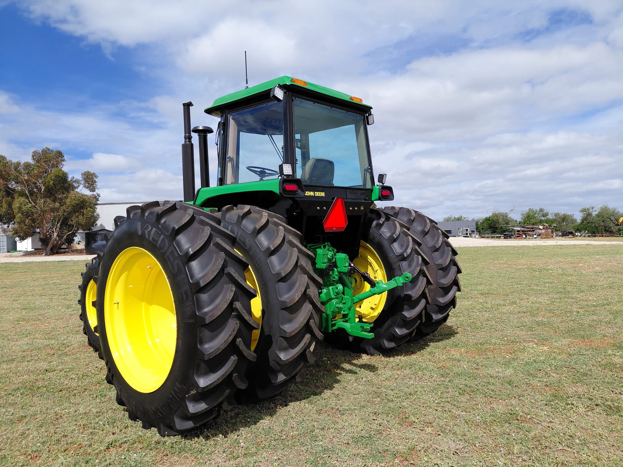 John Deere 4455