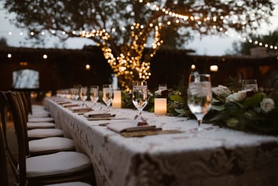 Talheres e copos para sua festa