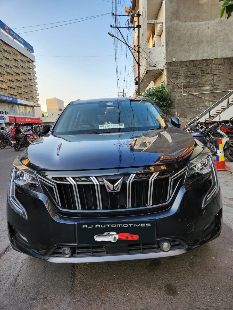 MAHINDRA - XUV700