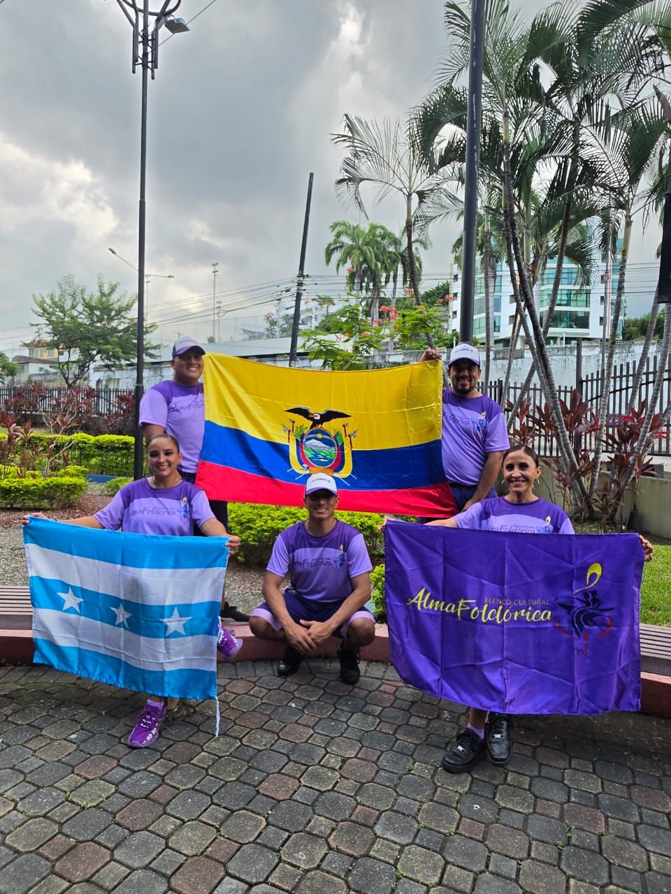 Nuevo Uniforme Institucional