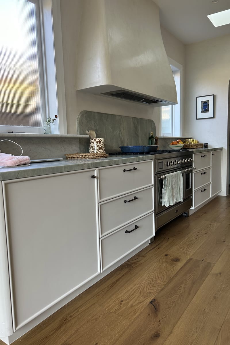 Builder : Komplete Construction / Designer: Caswell Interior Deisgn