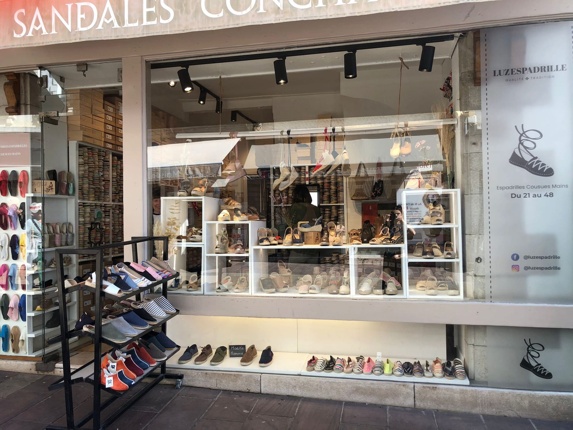 Projet d'aménagement intérieur et de décoration commerciale au Pays Basque