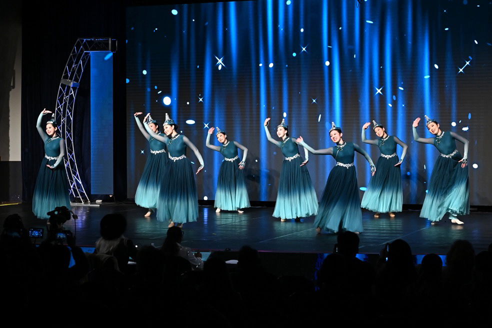 Won the Double Platinum Award and First Place in Group