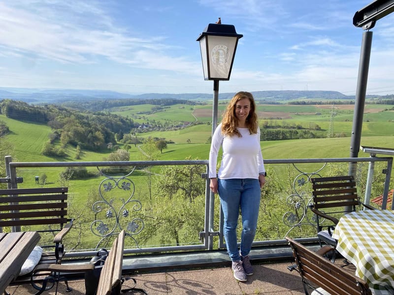 דברים שרואים משם לא רואים מכאן