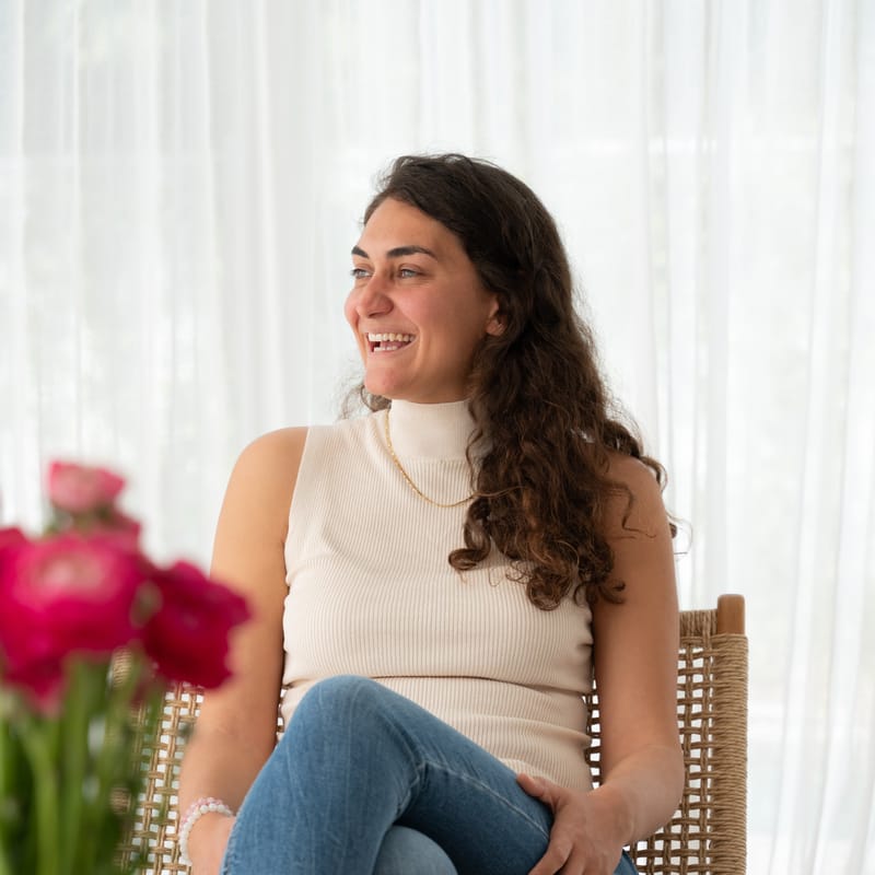 "אני עדיין מתאמנת כל הזמן על הקשבה לקול הפנימי שלי, כי כל כך קל להתעלם ממנו." דניאל גונן