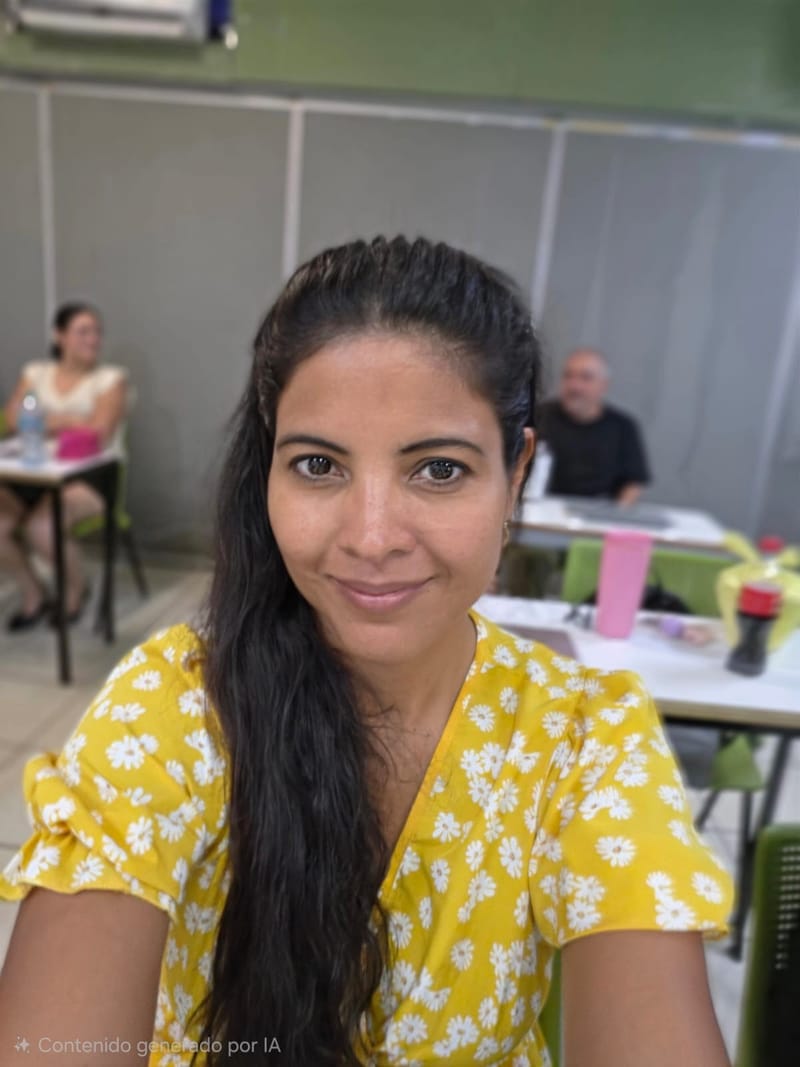 Conoce a Rosa Velarde: Tu Experta Local en Bienes Raíces en Mazatlán