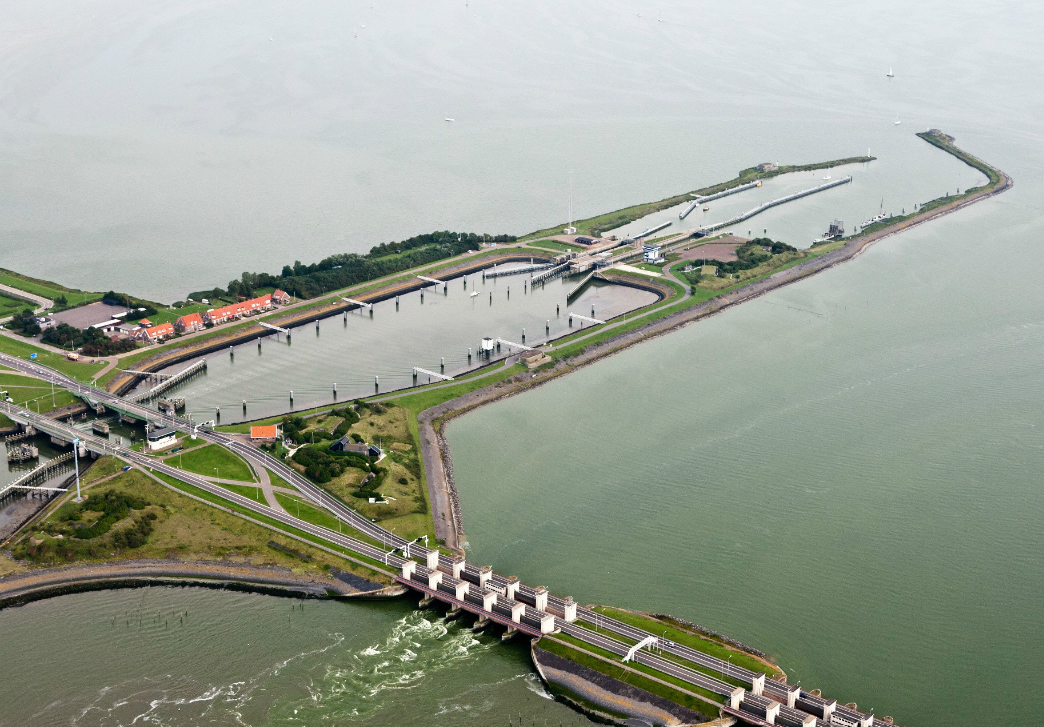 IJsselmeer Rondje – water, dorpjes en open wegen