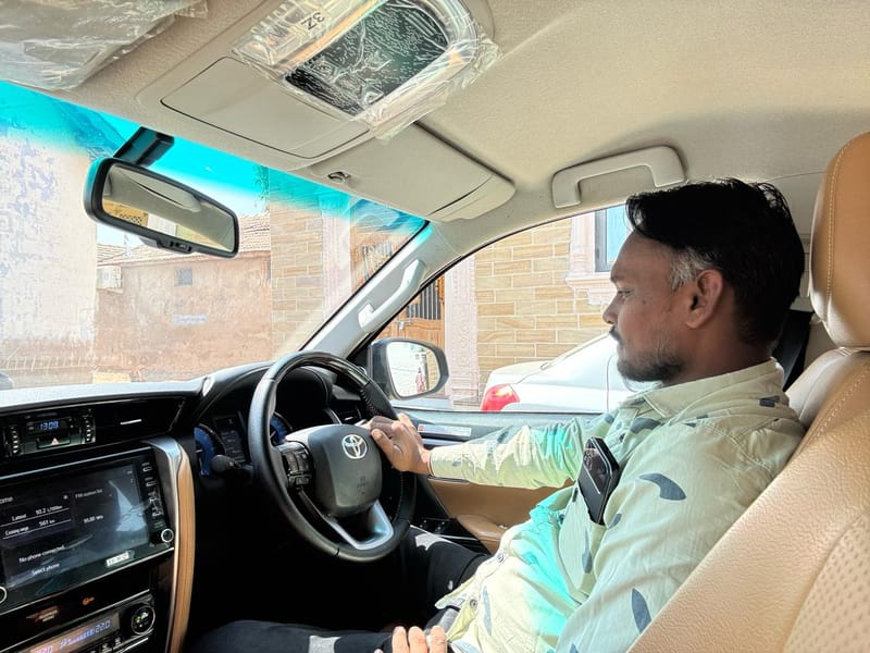 Driver for Ahmedabad city tour