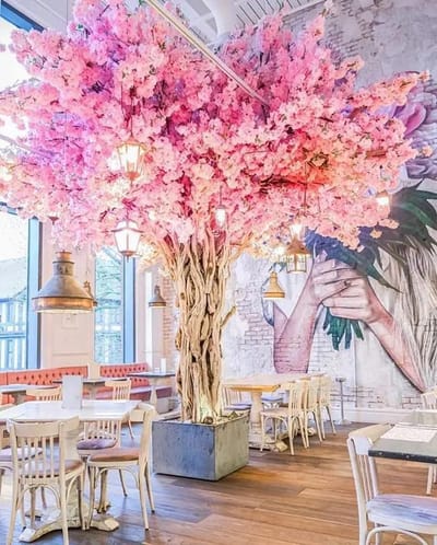 اشجار صناعية و نخيل