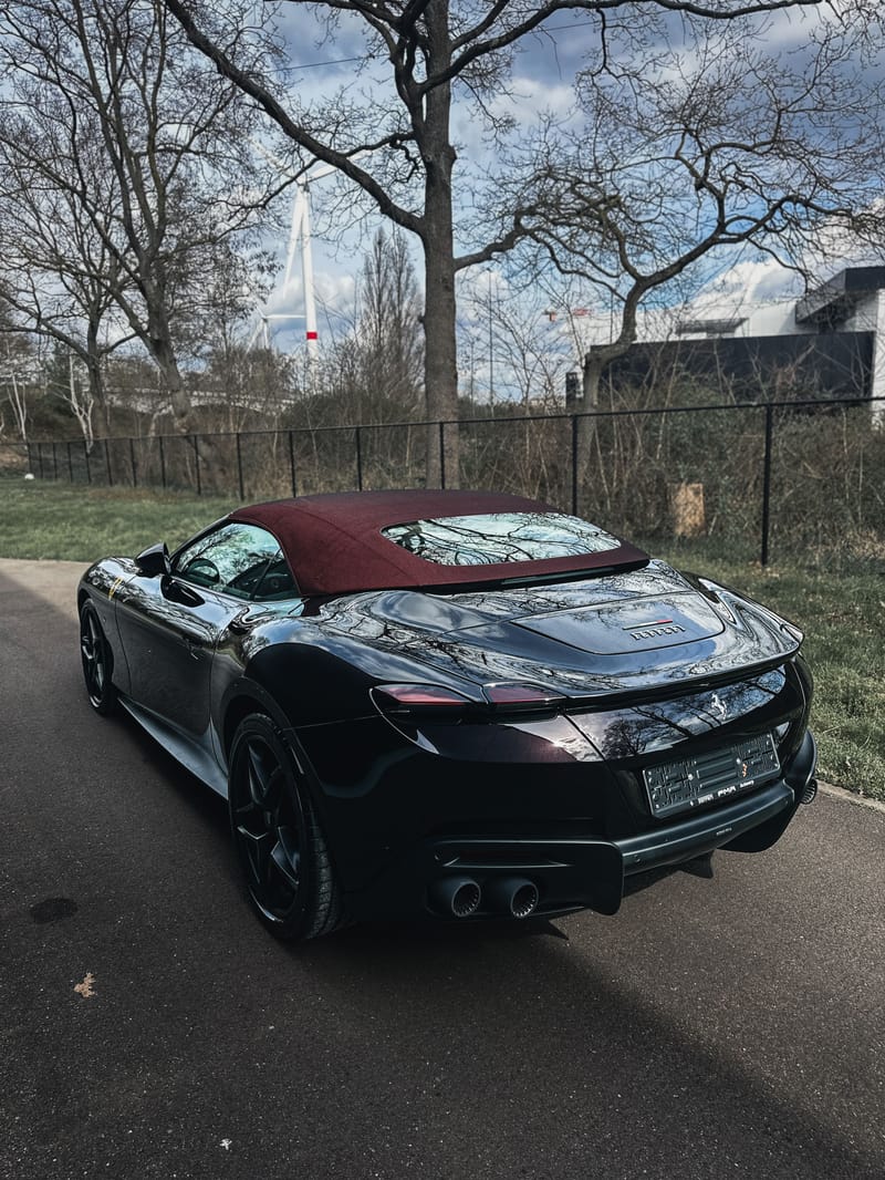 Ferrari Roma Spider