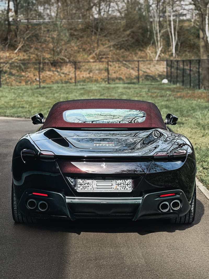Ferrari Roma Spider