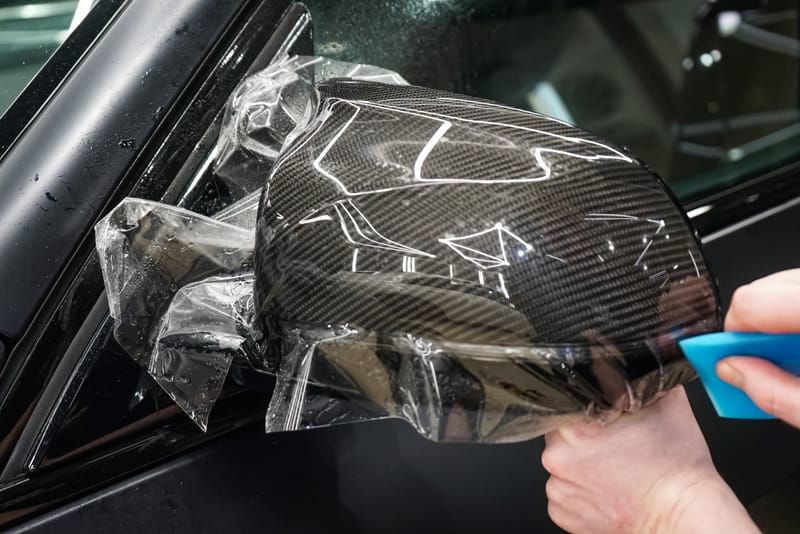 STEK Color Paint Protection Film (inclusief de Glans Carbon PPF) en GYEON PPF bieden niet alleen uitstekende bescherming, maar geven je wagen ook een unieke, stijlvolle uitstraling – met keuze uit verschillende kleuren, finishes en topkwaliteit afwerking.