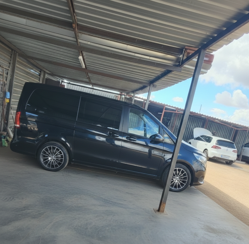 OUR FLEET- 2. Family & Small Groups (4–7 Passengers)