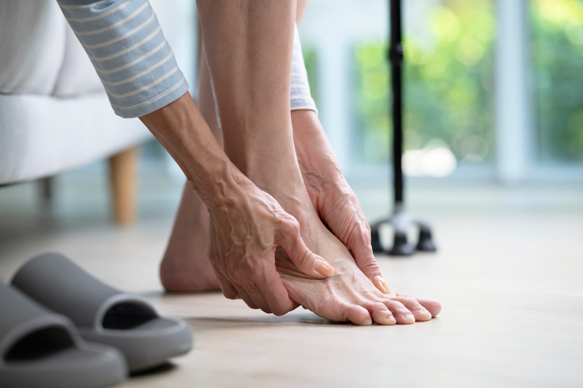 נימול בידיים וברגליים: מה הגוף מנסה לומר לכם