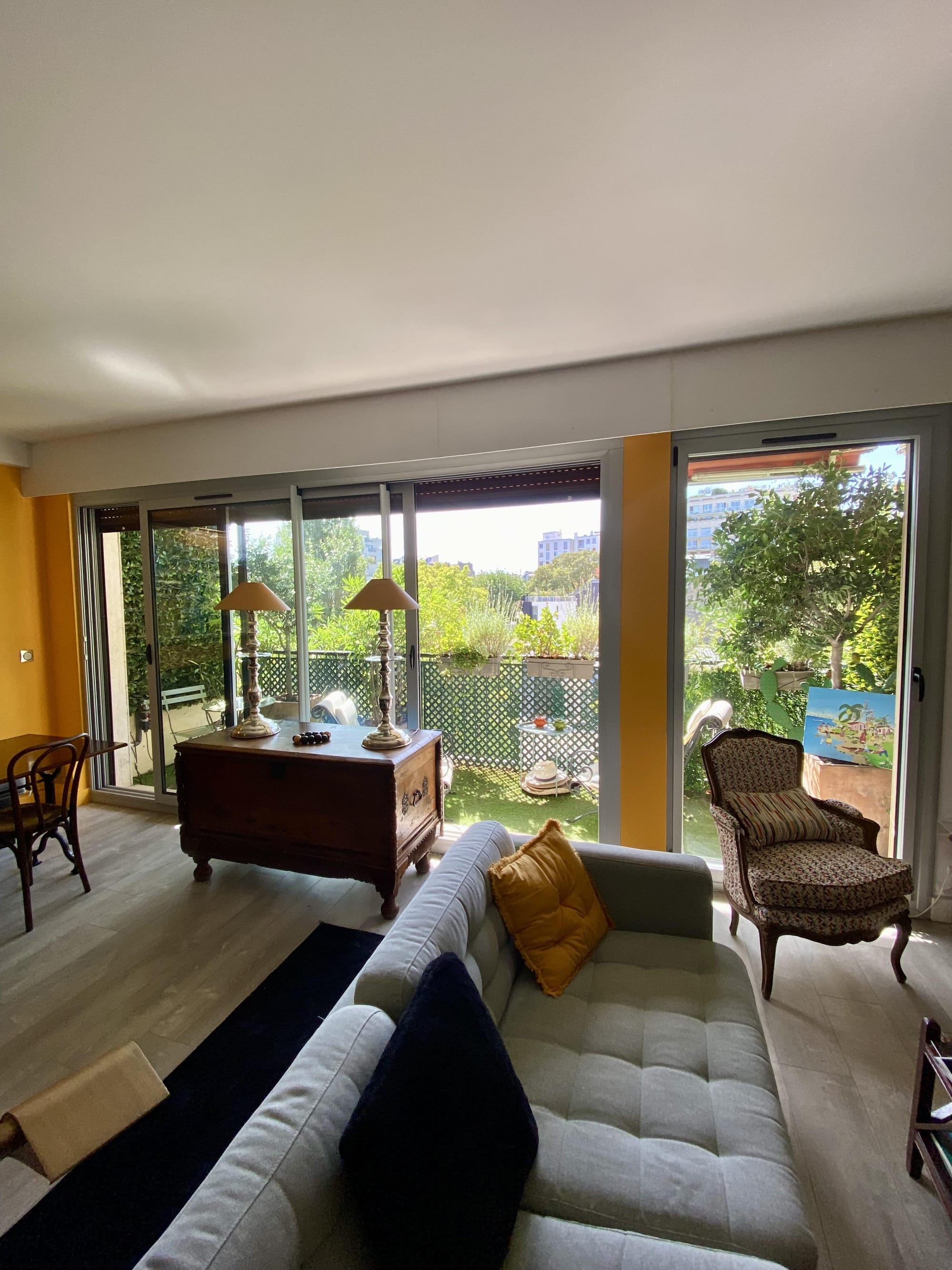 Appartement élégant avec balcons/ terrasses à deux pas de la station Ranelagh (Paris 16)