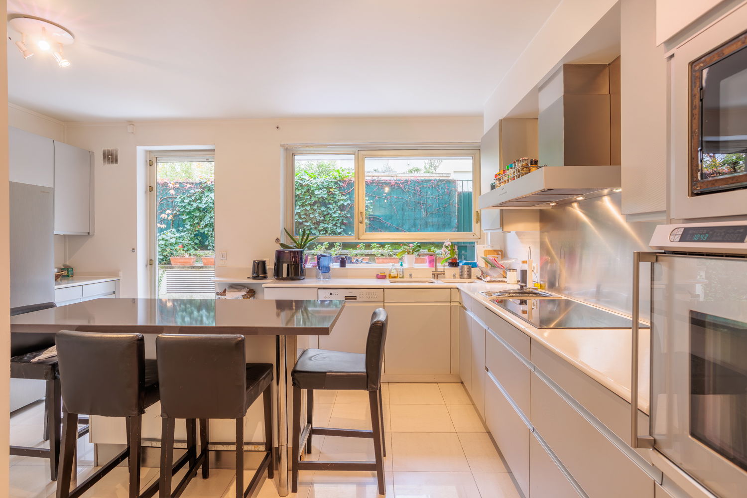 Duplex avec jardin dans le centre de Neuilly