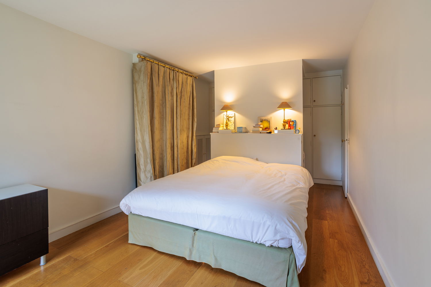 Duplex avec jardin dans le centre de Neuilly