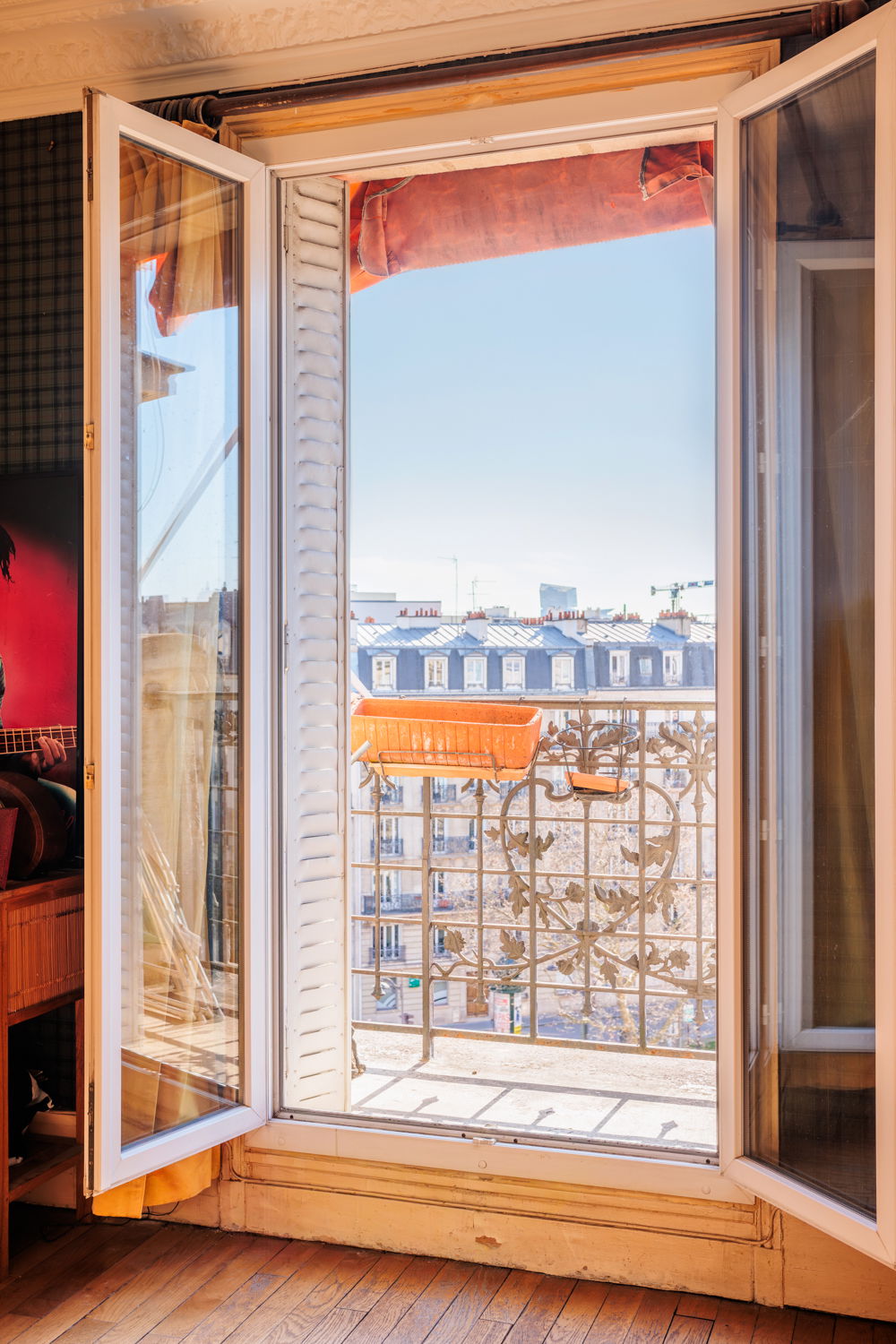 RARE - 3 pièces à rénover totalement avec le charme de l'ancien à 2 pas de Nation