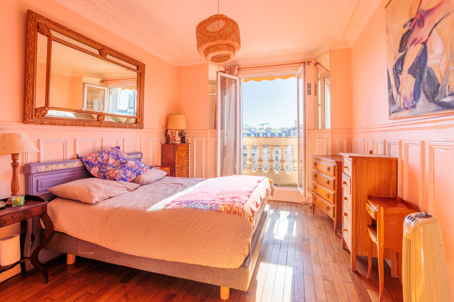 RARE - 3 pièces à rénover totalement avec le charme de l'ancien à 2 pas de Nation