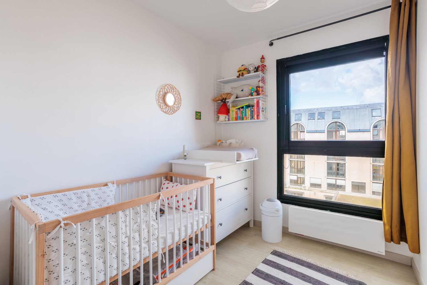 3 pièces compact avec balcon à la lisière du 11 eme