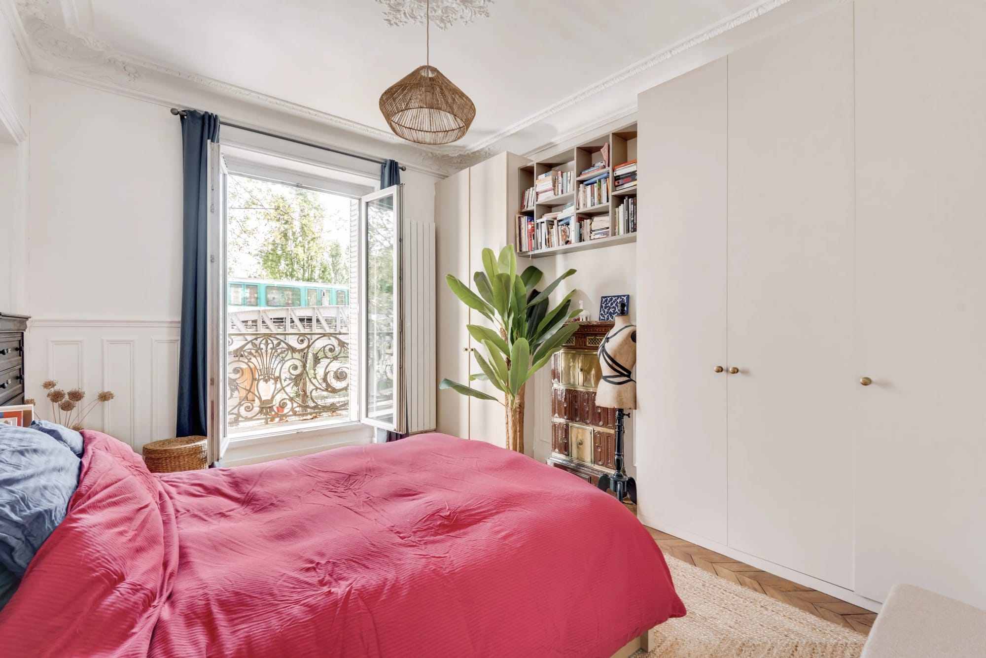 3 pièces dans un immeuble ancien de haut standing - La rotonde de Stanligrad