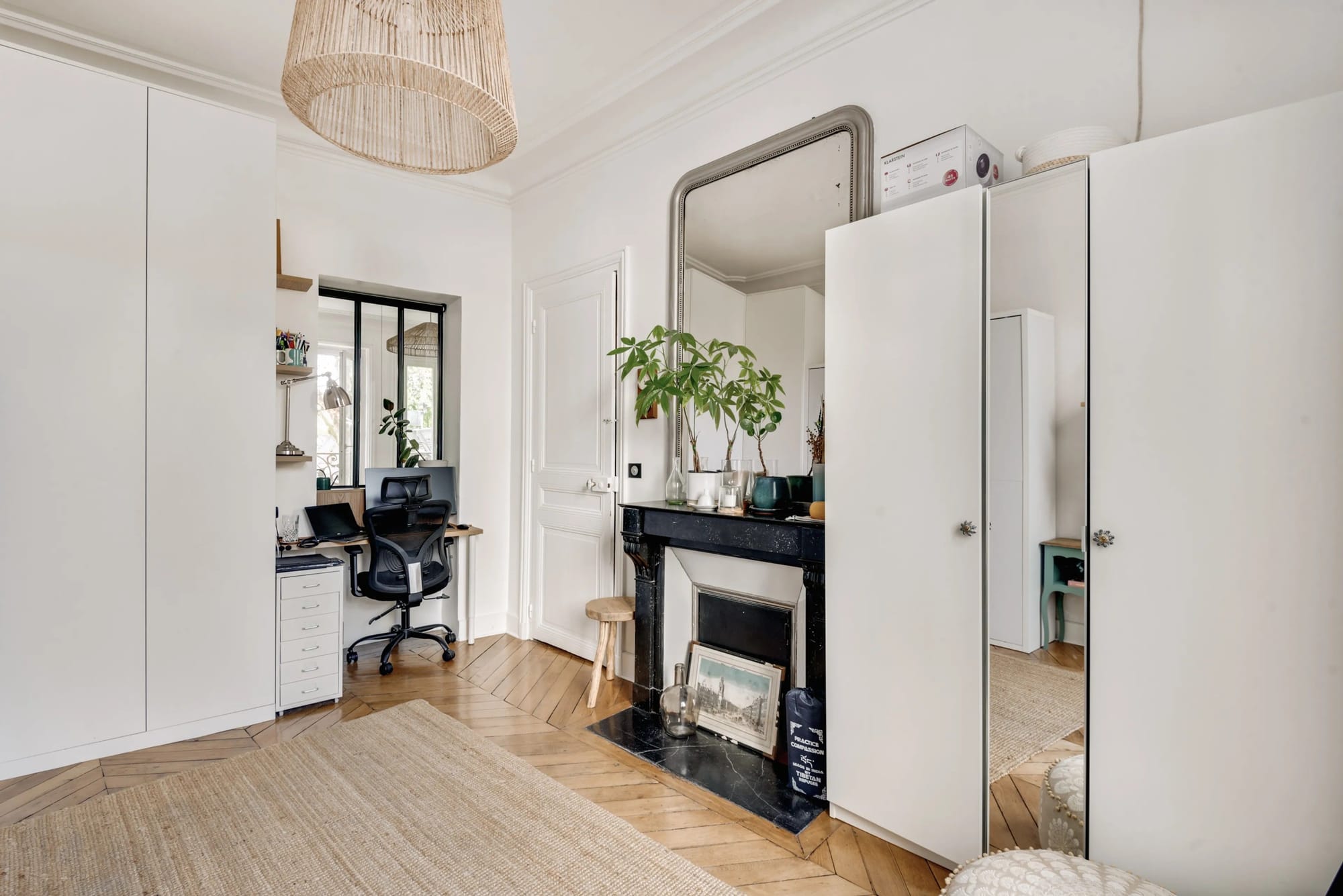 3 pièces dans un immeuble ancien de haut standing - La rotonde de Stanligrad