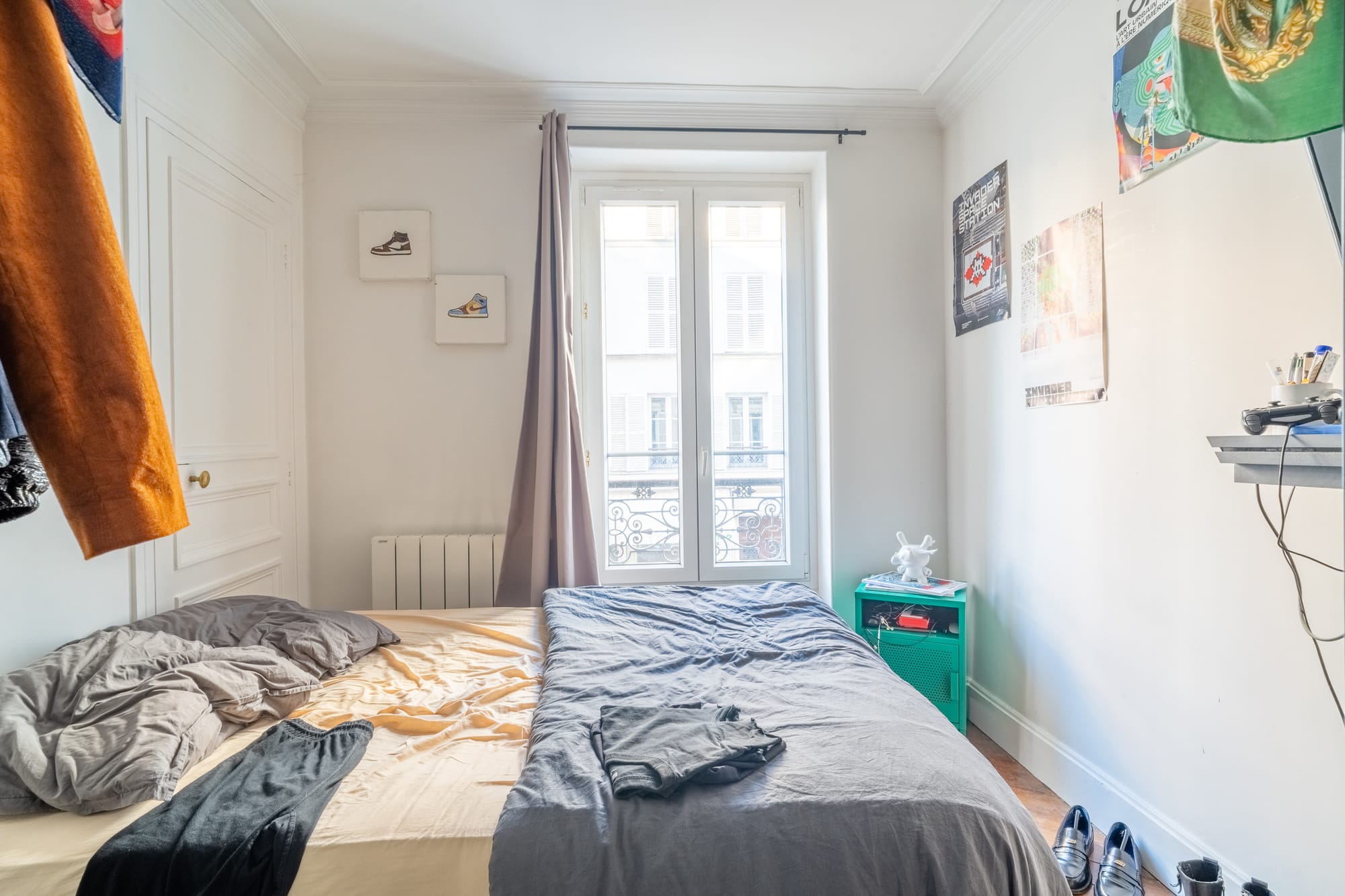 Coeur des Batignolles : 3 pièces sans perte de place avec tout le charme de l'ancien