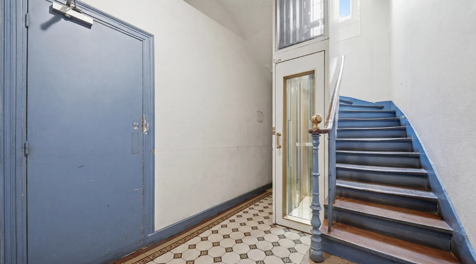 RARE - Appartement de 3 pièces de 75 m² au cœur du 11 eme (Voltaire) en étage élevé avec ascenseur