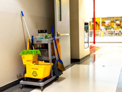 Limpiezas a fondo en viviendas, locales, y espacios recién renovados.