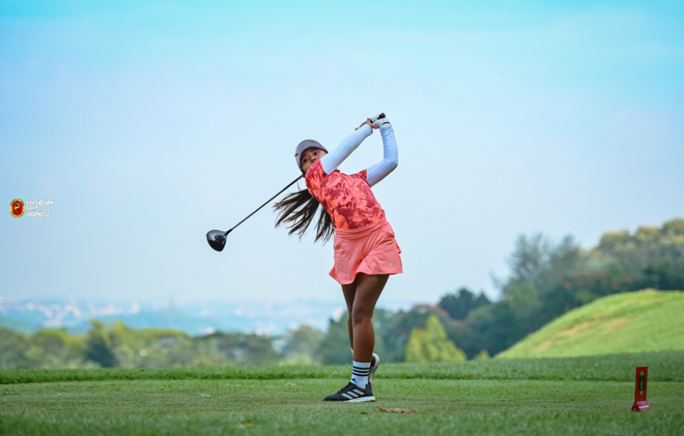 All About Amira – Our Young Golf Star!