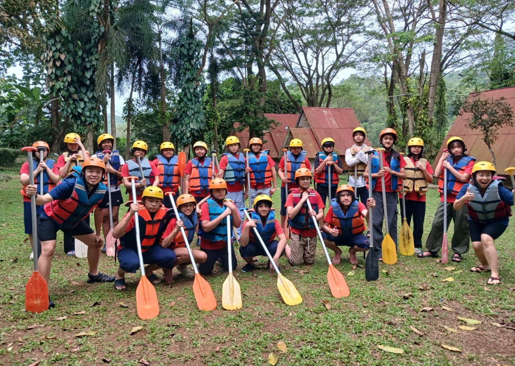 Grade 8 Carries Back Home the “City of Mountains”