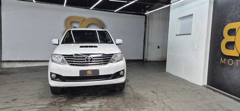 TOYOTA SW4 SRV 3.0 TURBO DIESEL 2013 4X4  4P  AUT.