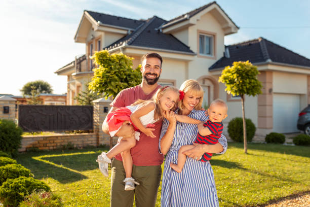 Permanent life insurance combining protection and cash-value potential