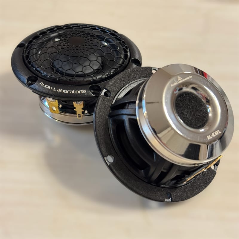 2.5インチハイエンドモデル間も無く販売開始予定です！ - Audio