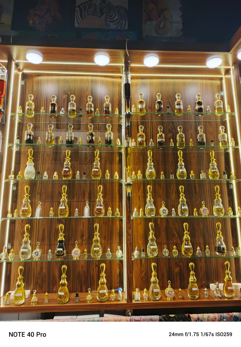 Custom Arabic Oil Perfume Blending