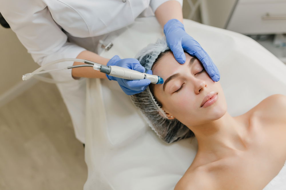 Hydrafacial in Dubai: Your Secret to a Luminous, Glowing Complexion
