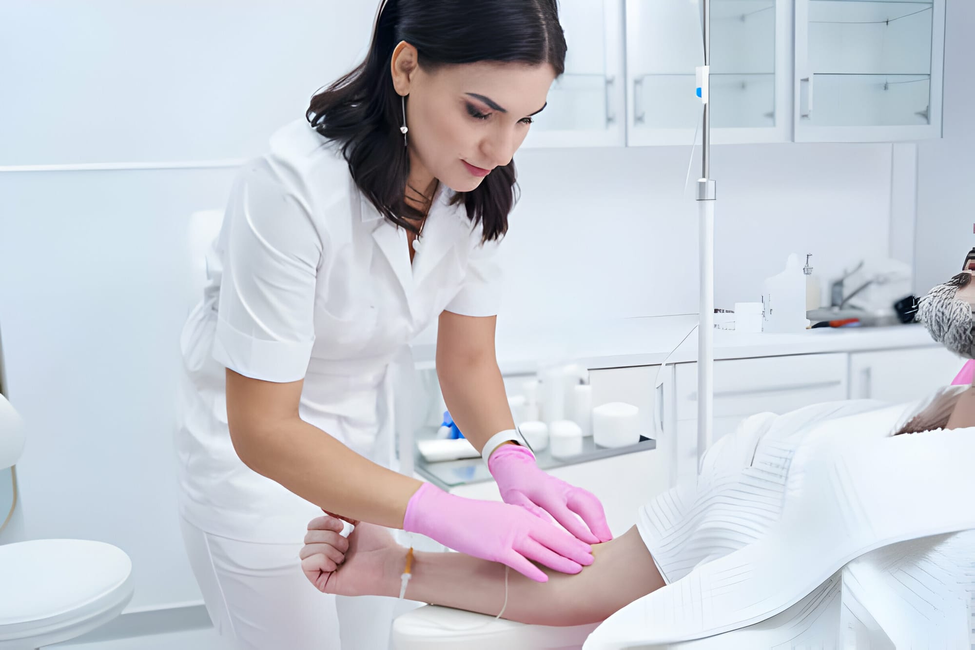 NAD+ IV Therapy in Dubai to Maintain Peak Condition
