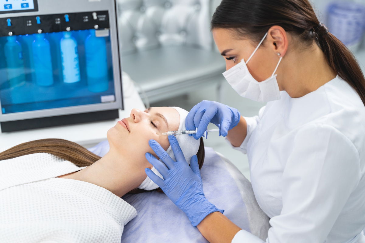 Dermal Fillers Injections in Dubai to Accentuate Your Beauty