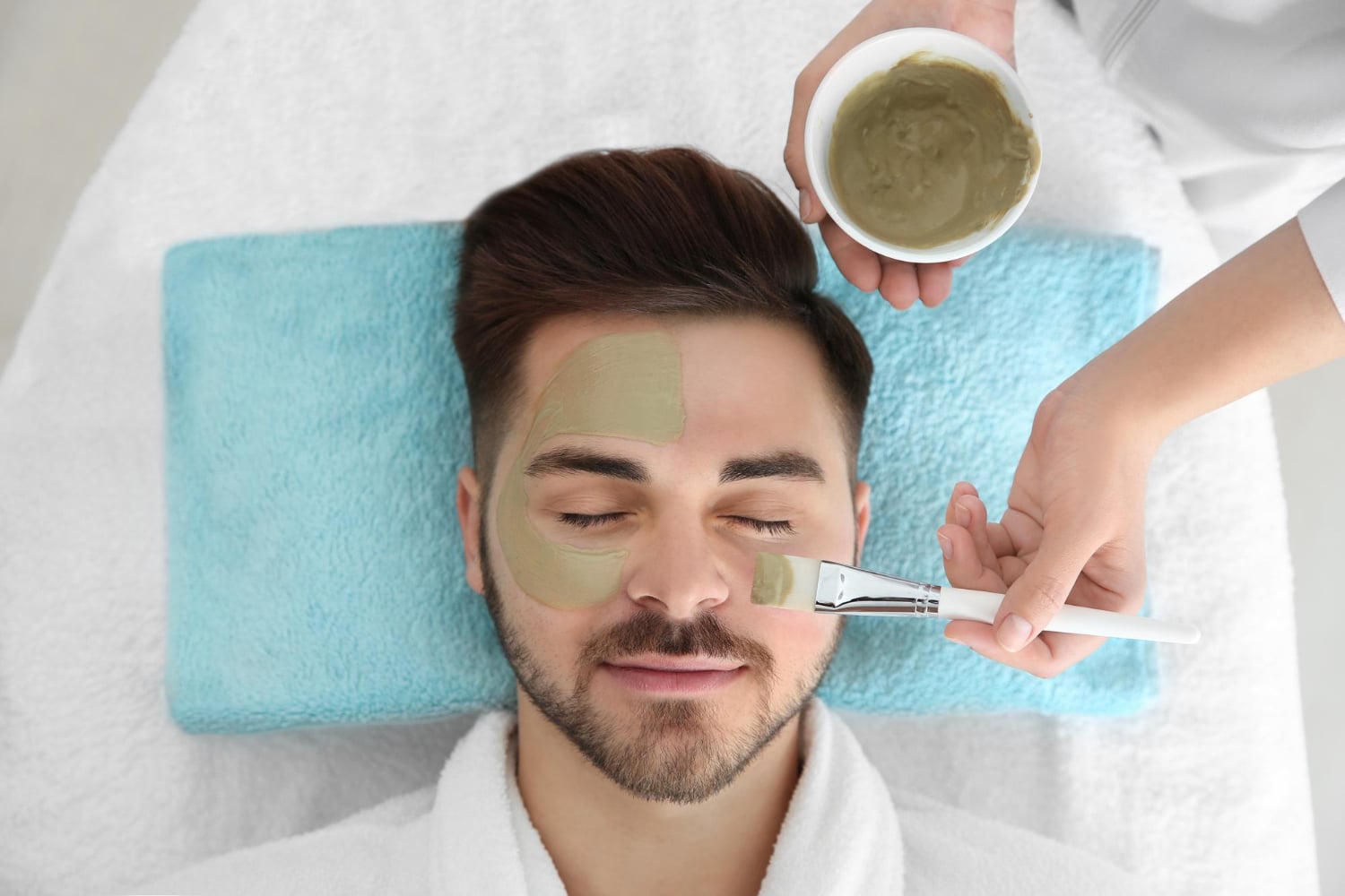 Upgrade Your Vibe with Men’s Facial Treatment in Dubai